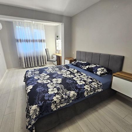 Apartment Bohemi With Free Parking Бургас Экстерьер фото