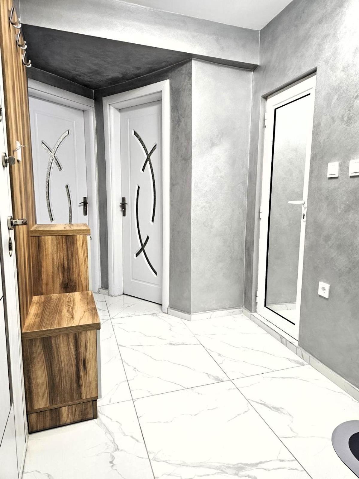 Apartment Bohemi With Free Parking Бургас Экстерьер фото