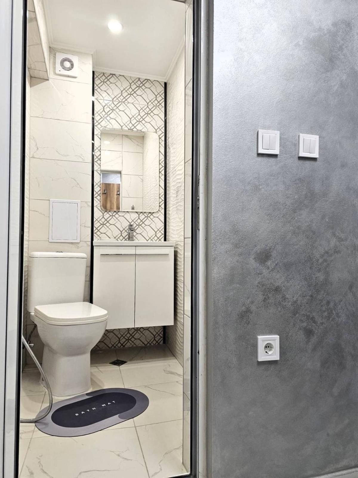 Apartment Bohemi With Free Parking Бургас Экстерьер фото
